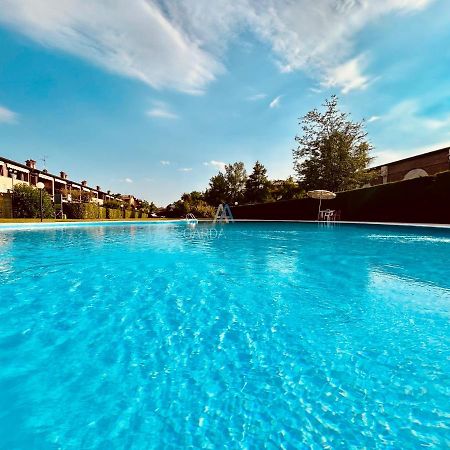 Artemide Apartment - A Soli 150M Dal Lago Di Garda Сирмионе Екстериор снимка