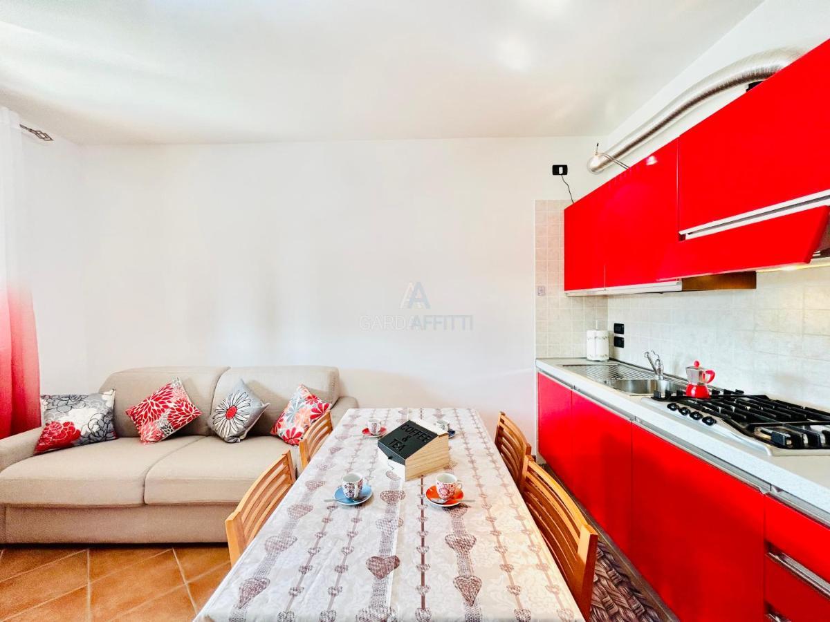 Artemide Apartment - A Soli 150M Dal Lago Di Garda Сирмионе Екстериор снимка