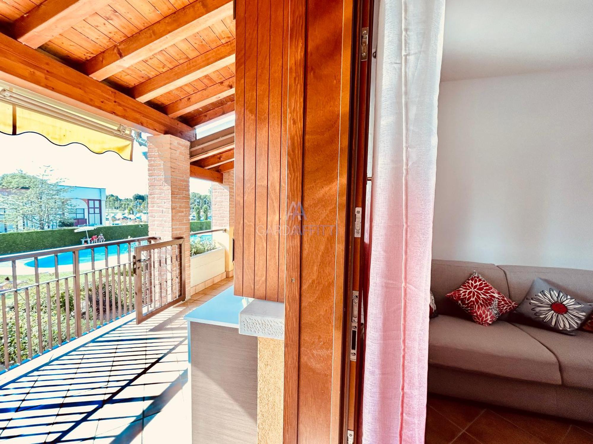 Artemide Apartment - A Soli 150M Dal Lago Di Garda Сирмионе Екстериор снимка