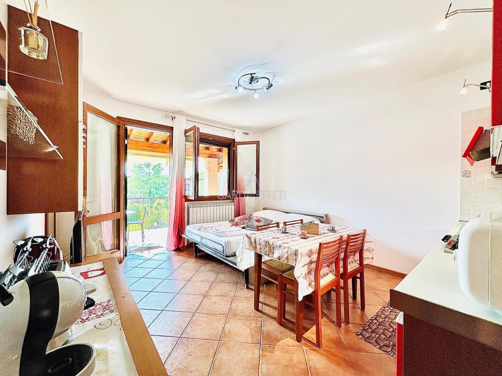 Artemide Apartment - A Soli 150M Dal Lago Di Garda Сирмионе Екстериор снимка