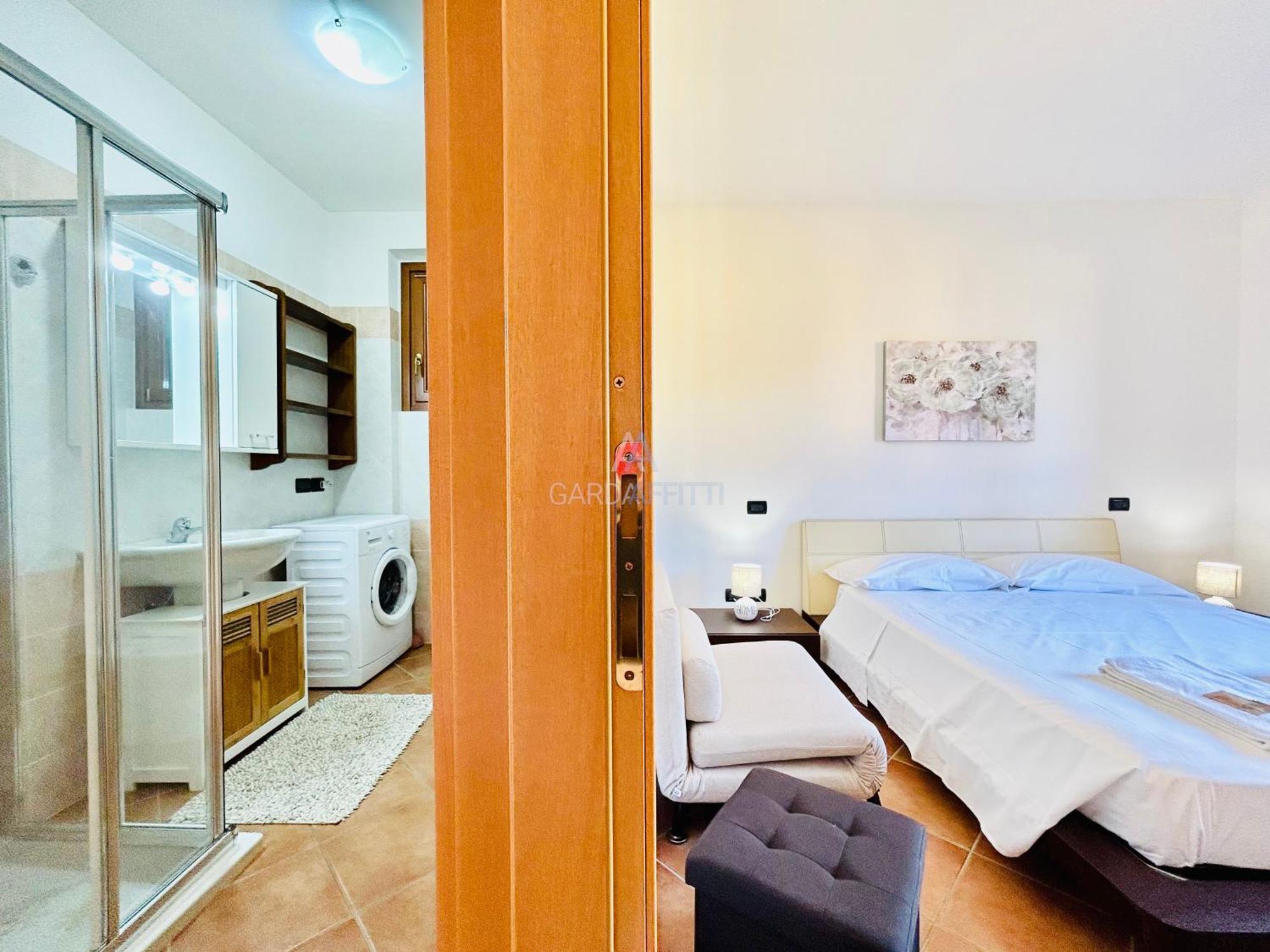 Artemide Apartment - A Soli 150M Dal Lago Di Garda Сирмионе Екстериор снимка