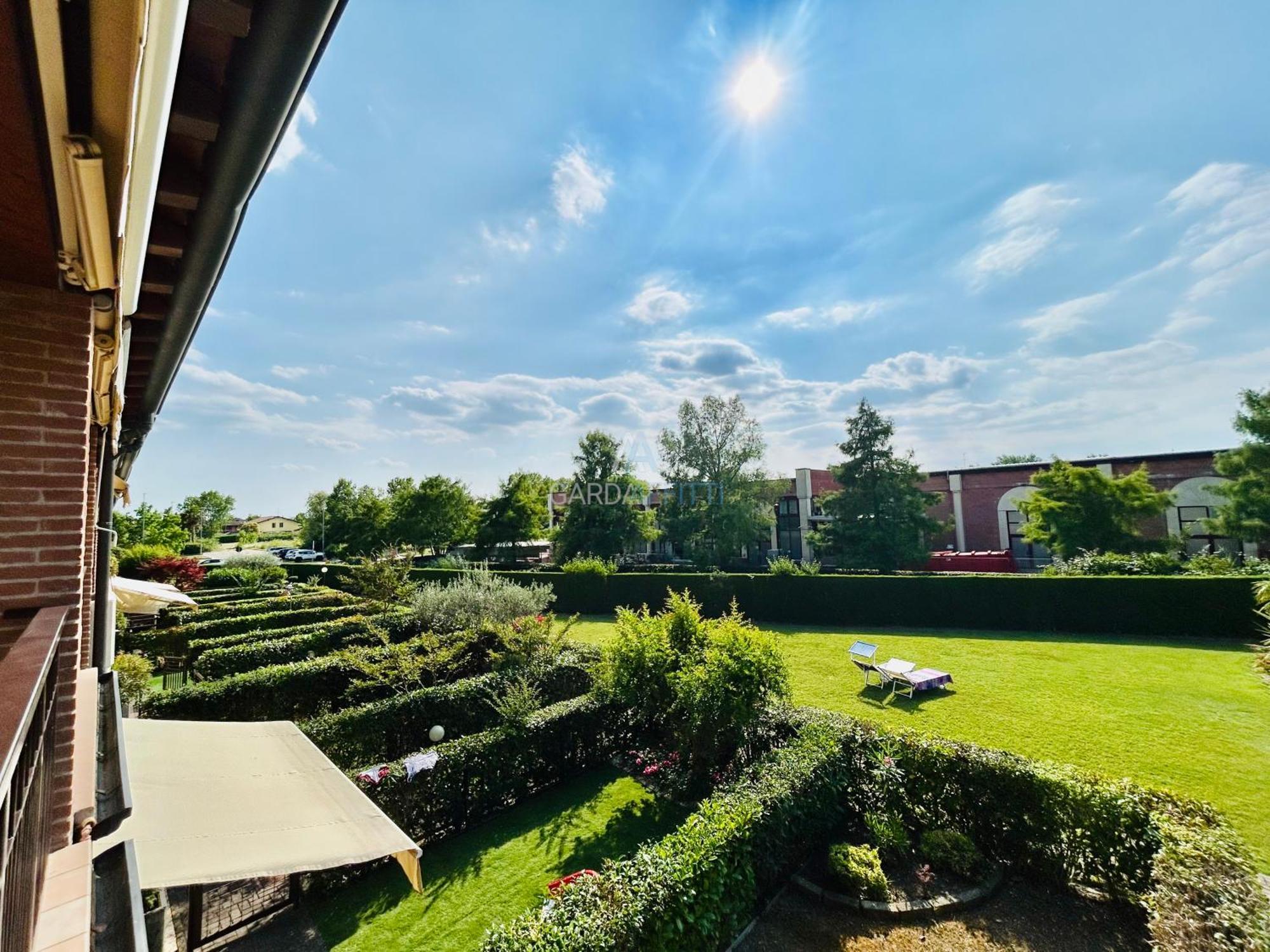 Artemide Apartment - A Soli 150M Dal Lago Di Garda Сирмионе Екстериор снимка